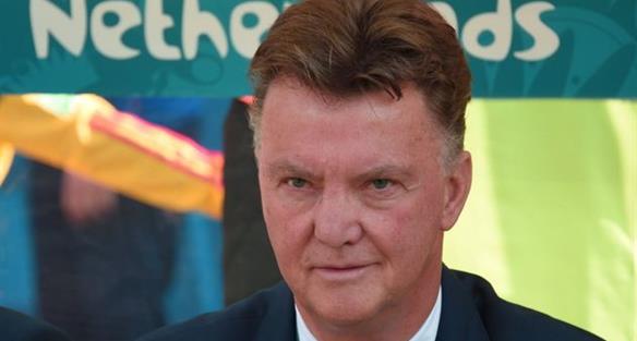 Ван Гаал: "В матче с Чили Куйт был левым вингером"