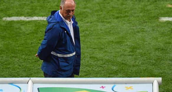 Сколари: "Люди, пожалуйста, извините нас за эту ошибку"