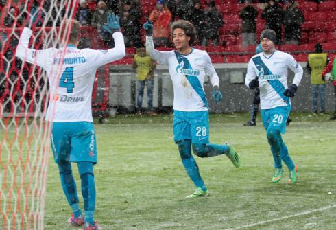 "Зенит" перезимует на вершине